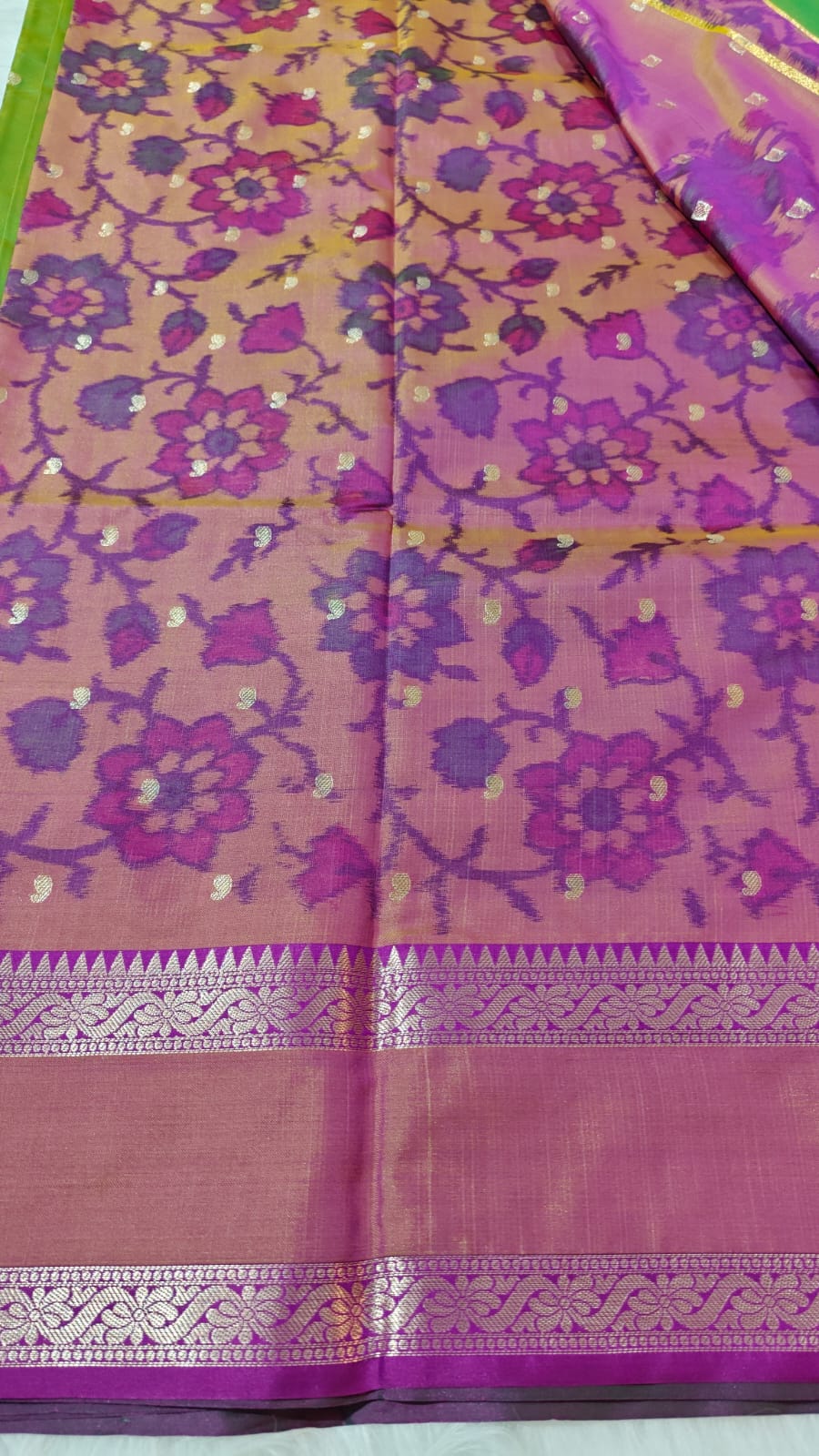Dual Shade Fern Green Semi Soft Silk Saree With Pochampally Print