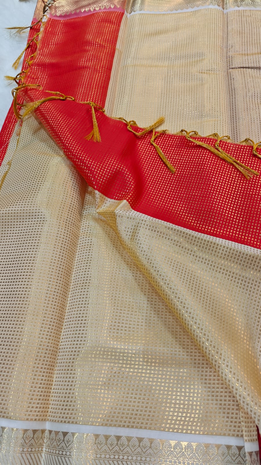 Celebrity inspired Checked Tissue Kanjivaram Semi Silk Saree